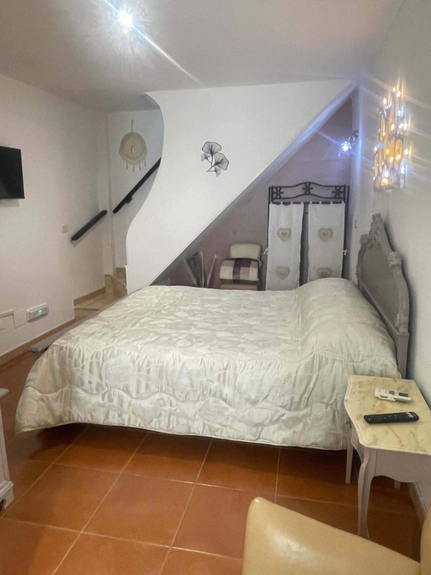 Appartamento Dimora Nel Vico Monopoli Esterno foto
